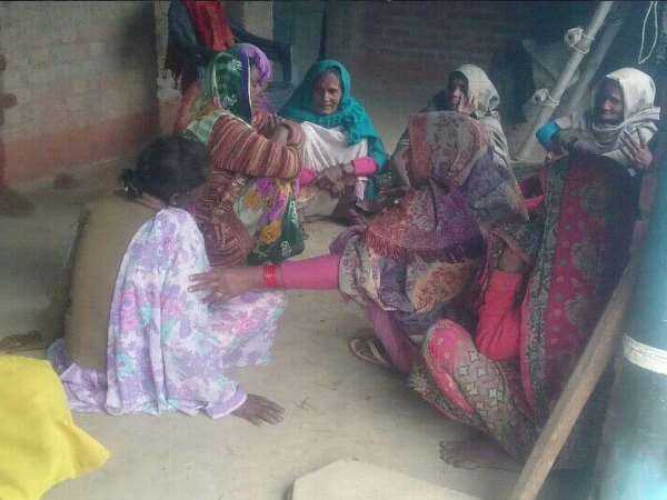 खून से लथपथ मिली लाश