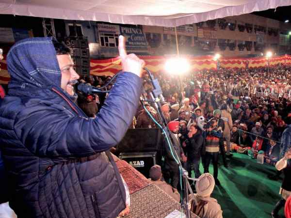 पहले भी केजरीवाल पर लगे हैं आरोप