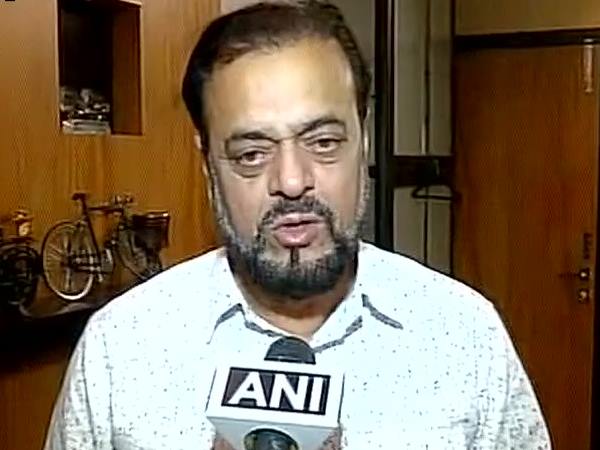 सपा नेता अबु आजमी का महिलाओं से छेड़खानी पर बयान सपा नेता अबु आजमी का महिलाओं से छेड़खानी पर बयान