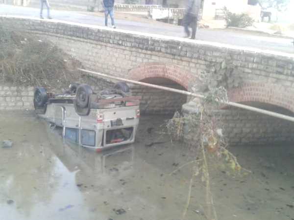 मिर्जापुर: रिश्तेदार के यहां से मातम मनाकर लौट रहे थे 7 लोग, रास्ते में हुआ मौत से सामना मिर्जापुर: रिश्तेदार के यहां से मातम मनाकर लौट रहे थे 7 लोग, रास्ते में हुआ मौत से सामना