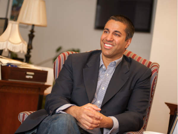 ajit-pai-indian-donald-trump-अजित-पई-भारतीय-डोनाल्ड-ट्रंप-एफसीसी.jpg ajit-pai-indian-donald-trump-अजित-पई-भारतीय-डोनाल्ड-ट्रंप-एफसीसी.jpg