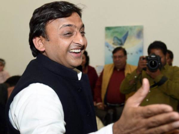 फॉर्म में आए अखिलेश: 9 करीबियों को पार्टी में लिया वापस, 7 नई नियुक्ति फॉर्म में आए अखिलेश: 9 करीबियों को पार्टी में लिया वापस, 7 नई नियुक्ति