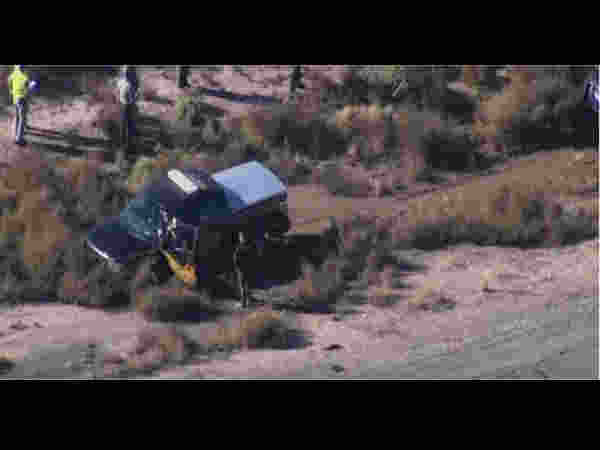 Naked woman steals police car, leads them to 100mph long chase Naked woman steals police car, leads them to 100mph long chase