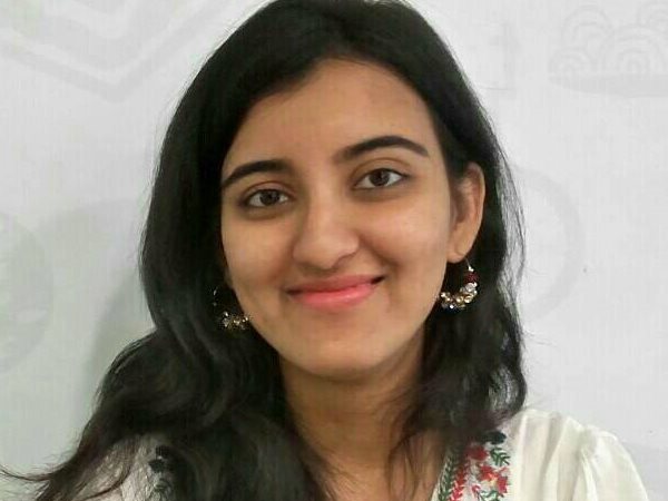 banker नोटबंदी पर महिला बैंककर्मी ने बताया अपना अनुभव, हुआ वायरल banker नोटबंदी पर महिला बैंककर्मी ने बताया अपना अनुभव, हुआ वायरल
