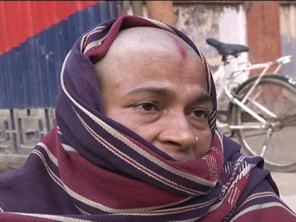 बिहार: दबंगों ने एक महिला के साथ की जुल्म की इंतहा, मानवता शर्मसार बिहार: दबंगों ने एक महिला के साथ की जुल्म की इंतहा, मानवता शर्मसार