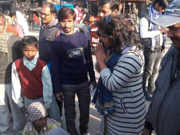 बसपा प्रत्याशी ने आचार संहिता की उड़ाई खिल्ली, तमाशा देखती रही पुलिस बसपा प्रत्याशी ने आचार संहिता की उड़ाई खिल्ली, तमाशा देखती रही पुलिस