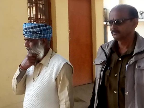 बुलंदशहर: नरसंहार आरोपी को अदालत ने सुनाई मौत की सजा बुलंदशहर: नरसंहार आरोपी को अदालत ने सुनाई मौत की सजा