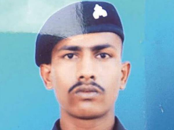 chandu-chavan-indian-army-pakistan-soldier-चंंदू-बाबूलाल-चौहान-पाकिस्तान-सर्जिकल-स्ट्राइक-.jpg chandu-chavan-indian-army-pakistan-soldier-चंंदू-बाबूलाल-चौहान-पाकिस्तान-सर्जिकल-स्ट्राइक-.jpg