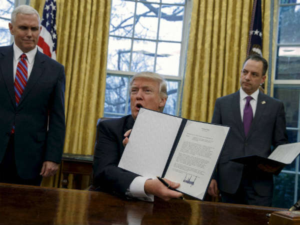 donald-trump-breaks-his-promises-डोोनाल्ड-ट्रंप-राष्ट्रपति-चुनावी-वाादे donald-trump-breaks-his-promises-डोोनाल्ड-ट्रंप-राष्ट्रपति-चुनावी-वाादे
