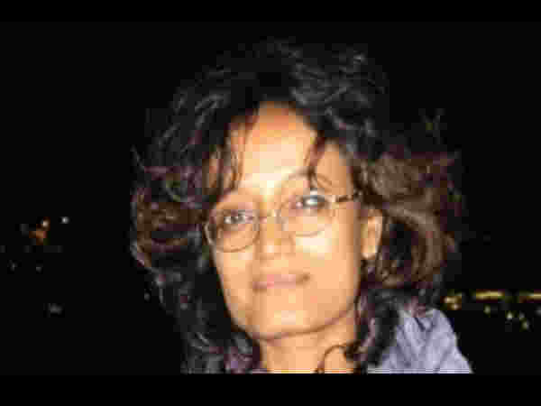 DU prof assaulted, dragged along road in broad daylight in Delhi DU prof assaulted, dragged along road in broad daylight in Delhi