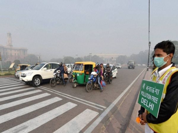 सड़कों पर फिर लौटेगा सकता है ऑड और ईवेन का फॉर्मूला, नया पॉल्युशन एक्शन प्लान तैयार सड़कों पर फिर लौटेगा सकता है ऑड और ईवेन का फॉर्मूला, नया पॉल्युशन एक्शन प्लान तैयार