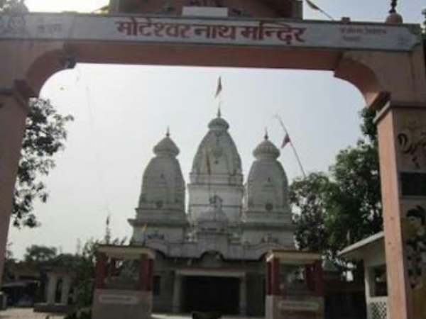 गोरखपुर में एक सीट से सपा के तीन प्रत्याशी, मतदाता हैरान गोरखपुर में एक सीट से सपा के तीन प्रत्याशी, मतदाता हैरान