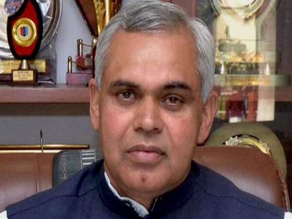 राज्यपाल आचार्य देव व्रत ने राज्य के 150 मेधावी विद्यार्थियों को प्रदान की छात्रवृत्तियां राज्यपाल आचार्य देव व्रत ने राज्य के 150 मेधावी विद्यार्थियों को प्रदान की छात्रवृत्तियां