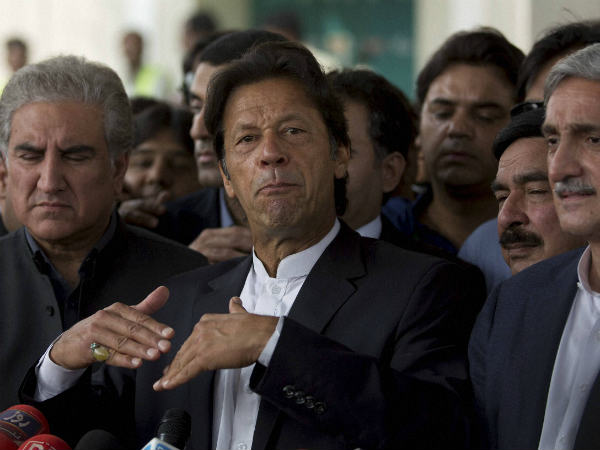 imran-khan-donald-trump-pakistan-visa-इमरान-खान-डोनाल्ड-ट्रंंप-मुसलमान-वीजा-पाकिस्तान-बैन imran-khan-donald-trump-pakistan-visa-इमरान-खान-डोनाल्ड-ट्रंंप-मुसलमान-वीजा-पाकिस्तान-बैन