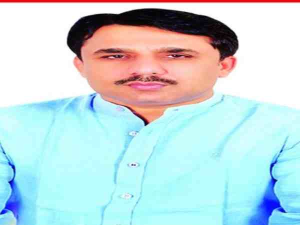 शामली: चुनाव में दिखा नेता का पाकिस्तान प्रेम, प्रत्याशी ने खुलेआम देश का उड़ाया मजाक शामली: चुनाव में दिखा नेता का पाकिस्तान प्रेम, प्रत्याशी ने खुलेआम देश का उड़ाया मजाक
