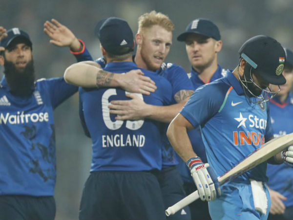 India vs England 3rd ODI: England win by 5 runs; Jadhav's heroics not enough India vs England 3rd ODI: England win by 5 runs; Jadhav's heroics not enough