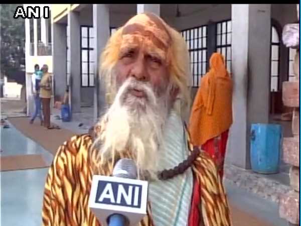 मथुरा के ये फक्कड़ बाबा जो 73 साल की उम्र में 16वीं बार लड़ेगे चुनाव मथुरा के ये फक्कड़ बाबा जो 73 साल की उम्र में 16वीं बार लड़ेगे चुनाव