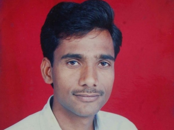 बीमार बहन के साथ कर रहे थे अश्लील हरकत, भाई ने विरोध किया तो मार डाला बीमार बहन के साथ कर रहे थे अश्लील हरकत, भाई ने विरोध किया तो मार डाला