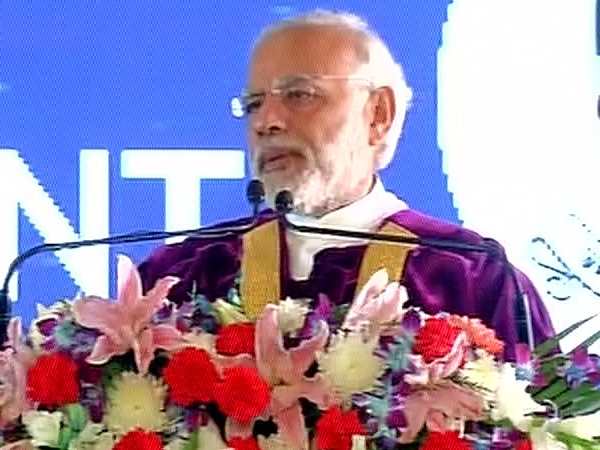 modi तिरुपति पहुंचे पीएम मोदी, भारतीय विज्ञान कांग्रेस का किया उद्घाटन modi तिरुपति पहुंचे पीएम मोदी, भारतीय विज्ञान कांग्रेस का किया उद्घाटन