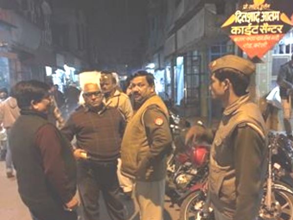 आसमान भी चुनाव आयोग के रडार पर, नहीं उड़ेंगी पीएम मोदी की पतंगें आसमान भी चुनाव आयोग के रडार पर, नहीं उड़ेंगी पीएम मोदी की पतंगें