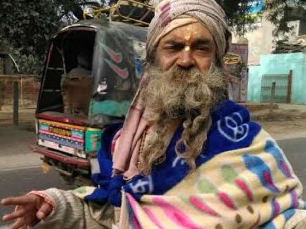मथुरा: पीएम मोदी को चक्रधारी बता यूपी चुनाव में कमल खिलाने निकला साधु मथुरा: पीएम मोदी को चक्रधारी बता यूपी चुनाव में कमल खिलाने निकला साधु