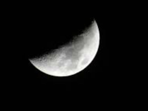क्या आप जानते हैं कैसे हुआ चंद्रमा का जन्म? क्या आप जानते हैं कैसे हुआ चंद्रमा का जन्म?