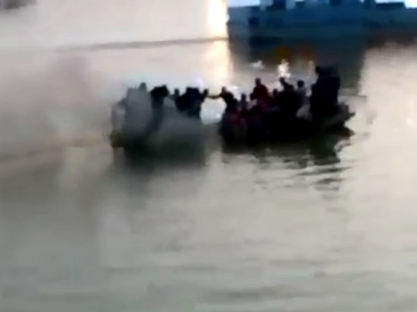 पटना हादसा: मौत के आखिरी सफर का VIDEO देख सिहर जाएंगे आप! पटना हादसा: मौत के आखिरी सफर का VIDEO देख सिहर जाएंगे आप!