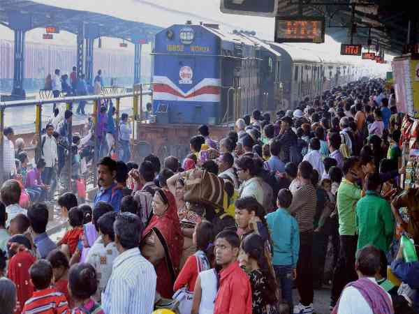 जल्द ही रेलवे स्टेशन के प्लेटफॉर्म पर ले सकेंगे सात फेरे, आ रही है ये योजना जल्द ही रेलवे स्टेशन के प्लेटफॉर्म पर ले सकेंगे सात फेरे, आ रही है ये योजना