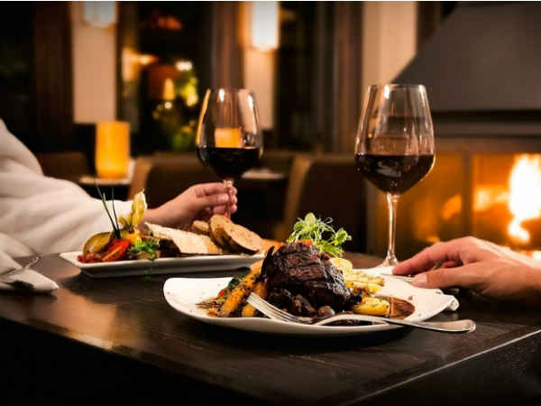 Tip worth Rs 1 lakh stuns Indian restaurant in UK Tip worth Rs 1 lakh stuns Indian restaurant in UK