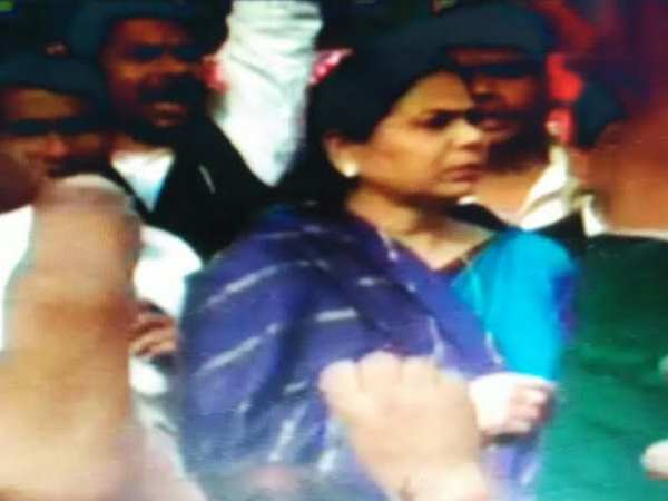 गाजीपुर: सरकार में मंत्री तक कर रहे हैं चुनाव आचार संहिता का उल्लंघन, नए प्रत्याशी सीखेंगे अनुशासन ! गाजीपुर: सरकार में मंत्री तक कर रहे हैं चुनाव आचार संहिता का उल्लंघन, नए प्रत्याशी सीखेंगे अनुशासन !