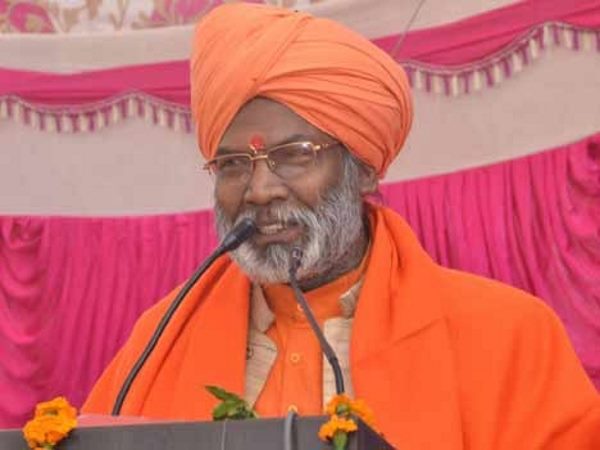 भाजपा सांसद साक्षी महाराज ने फिर दिया विवादित बयान, कहा-हिन्दू घटा तो देश बंटा भाजपा सांसद साक्षी महाराज ने फिर दिया विवादित बयान, कहा-हिन्दू घटा तो देश बंटा
