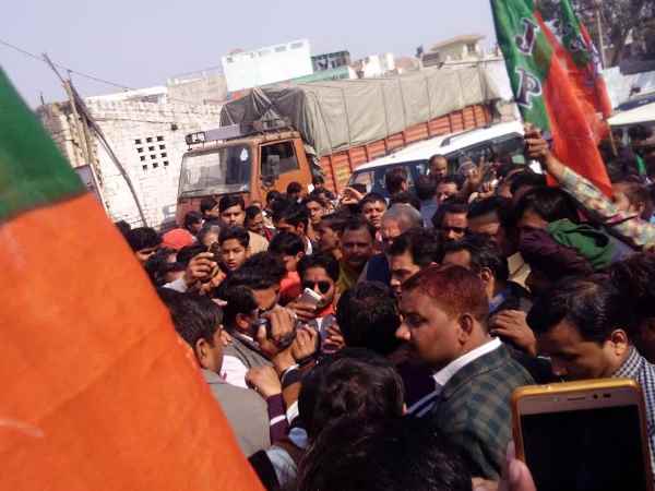 मथुरा-वृंदावन से भाजपा के राष्ट्रीय सचिव श्रीकांत शर्मा ने कराया नामांकन मथुरा-वृंदावन से भाजपा के राष्ट्रीय सचिव श्रीकांत शर्मा ने कराया नामांकन