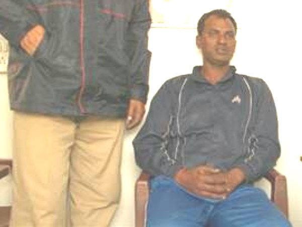 बिहार: सीआईएसएफ के जवान ने चलाई डिप्टी कमांडेंट पर बंदूक, चार की मौत बिहार: सीआईएसएफ के जवान ने चलाई डिप्टी कमांडेंट पर बंदूक, चार की मौत