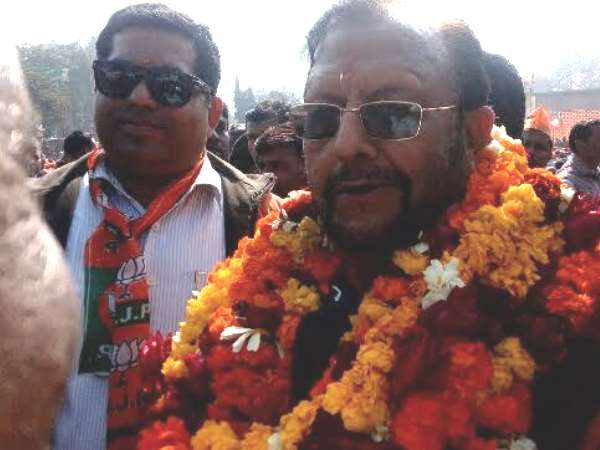 भाजपा नेता सुरेश कुमार खन्ना ने भरा पर्चा, कलराज ने बोला विरोधियों पर हमला भाजपा नेता सुरेश कुमार खन्ना ने भरा पर्चा, कलराज ने बोला विरोधियों पर हमला
