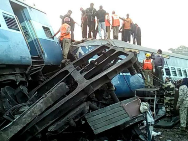 Jagdalpur-Bhubaneswar Hirakhand Express derails in Andhra: Odisha DGP rules out Maoist role Jagdalpur-Bhubaneswar Hirakhand Express derails in Andhra: Odisha DGP rules out Maoist role