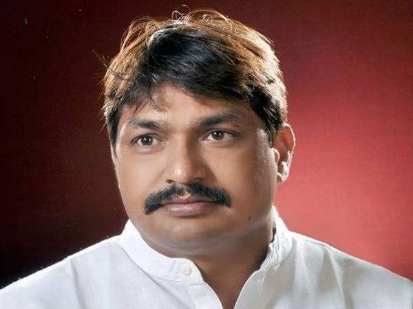 बुलंदशहर सदर सीट पर आमने-सामने आए दो बाहुबली, क्या होगा परिणाम बुलंदशहर सदर सीट पर आमने-सामने आए दो बाहुबली, क्या होगा परिणाम