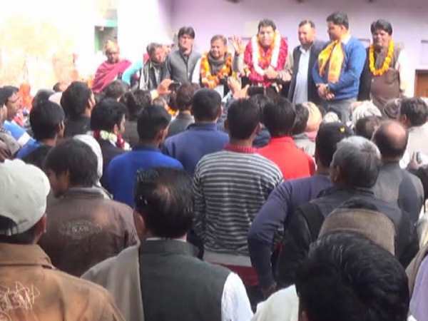 मथुरा: भाजपा के राष्ट्रीय सचिव श्रीकांत शर्मा के खिलाफ आचार संहिता उल्लंघन का केस दर्ज मथुरा: भाजपा के राष्ट्रीय सचिव श्रीकांत शर्मा के खिलाफ आचार संहिता उल्लंघन का केस दर्ज