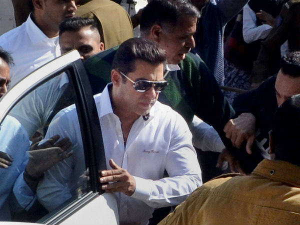 Salman Khan Blackbuck poaching case: Jodhpur court defers hearing till Jan 27 Salman Khan Blackbuck poaching case: Jodhpur court defers hearing till Jan 27