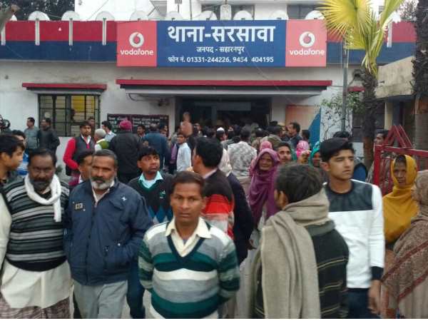 पुलिस हिरासत में लिए दलित युवक का शव पेड़ से लटका मिला पुलिस हिरासत में लिए दलित युवक का शव पेड़ से लटका मिला