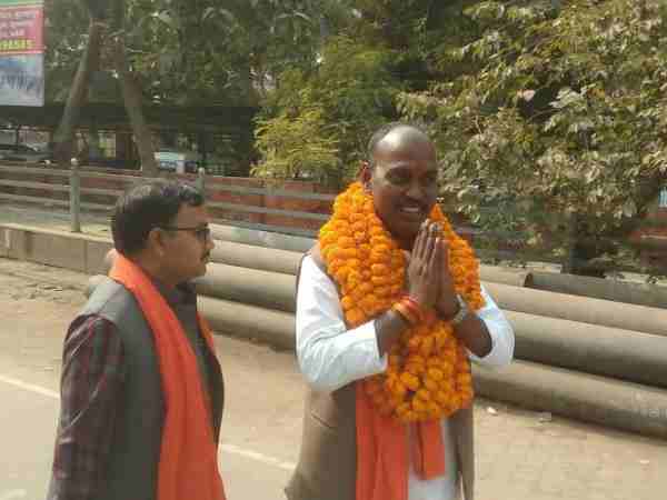 कादीपुर से मजबूत स्थिति में बीजेपी कैंडिडेट