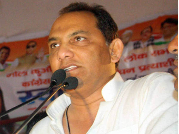 मैच फिक्सिंग के चलते अजहर का करियर खत्म