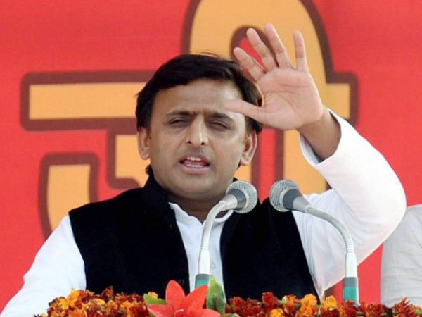 रैली में भावुक हुए अखिलेश यादव, कहा- शिवपाल के करीबियों के लिए पार्टी में जगह नहीं रैली में भावुक हुए अखिलेश यादव, कहा- शिवपाल के करीबियों के लिए पार्टी में जगह नहीं