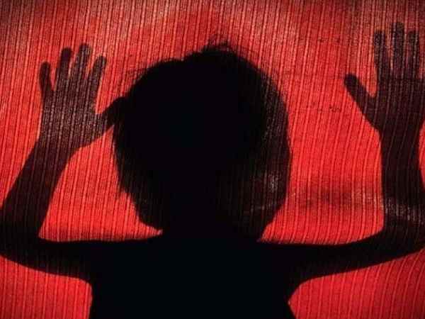 बिहार: 7 साल की बच्ची का अपहरण कर किया रेप, बाद में गला दबाकर मार डाला बिहार: 7 साल की बच्ची का अपहरण कर किया रेप, बाद में गला दबाकर मार डाला