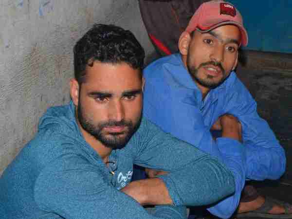 संभल: जम्मू कश्मीर के दो संदिग्ध युवकों को पुलिस ने पकड़ा, जांच में जुटा खुफिया विभाग संभल: जम्मू कश्मीर के दो संदिग्ध युवकों को पुलिस ने पकड़ा, जांच में जुटा खुफिया विभाग