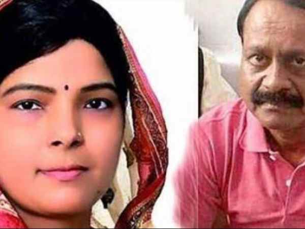 वाराणसी: अनुप्रिया पटेल की मां कृष्णा पटेल के अपना दल गुट को डॉन के बीवी का सहारा वाराणसी: अनुप्रिया पटेल की मां कृष्णा पटेल के अपना दल गुट को डॉन के बीवी का सहारा