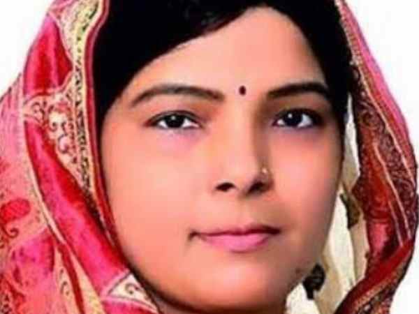 वाराणसी: अनुप्रिया पटेल की मां कृष्णा पटेल के अपना दल गुट को डॉन के बीवी का सहारा वाराणसी: अनुप्रिया पटेल की मां कृष्णा पटेल के अपना दल गुट को डॉन के बीवी का सहारा