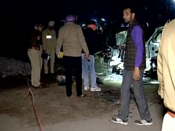 Explosion in a car in Bathinda, punjab, 3 dead, 12 injured Explosion in a car in Bathinda, punjab, 3 dead, 12 injured
