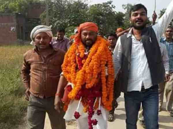इलाहाबाद: केशव मौर्या ने छीनी सोरांव की उम्मीदवारी तो सुरेंद्र हुए बागी इलाहाबाद: केशव मौर्या ने छीनी सोरांव की उम्मीदवारी तो सुरेंद्र हुए बागी