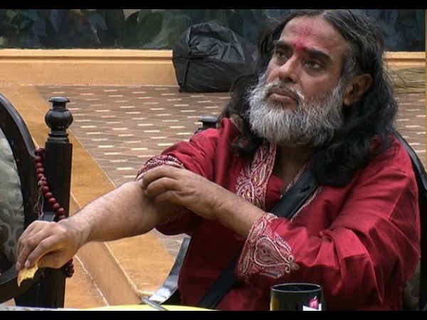 स्वामी ओम पर महिला ने लगाया शर्मनाक आरोप, मामला दर्ज स्वामी ओम पर महिला ने लगाया शर्मनाक आरोप, मामला दर्ज