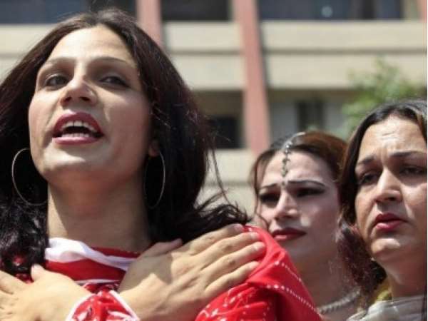 पाकिस्तान ने भारत से 'चुराया' ट्रांसडजेंडर बिल, संसद में किया पेश पाकिस्तान ने भारत से 'चुराया' ट्रांसडजेंडर बिल, संसद में किया पेश